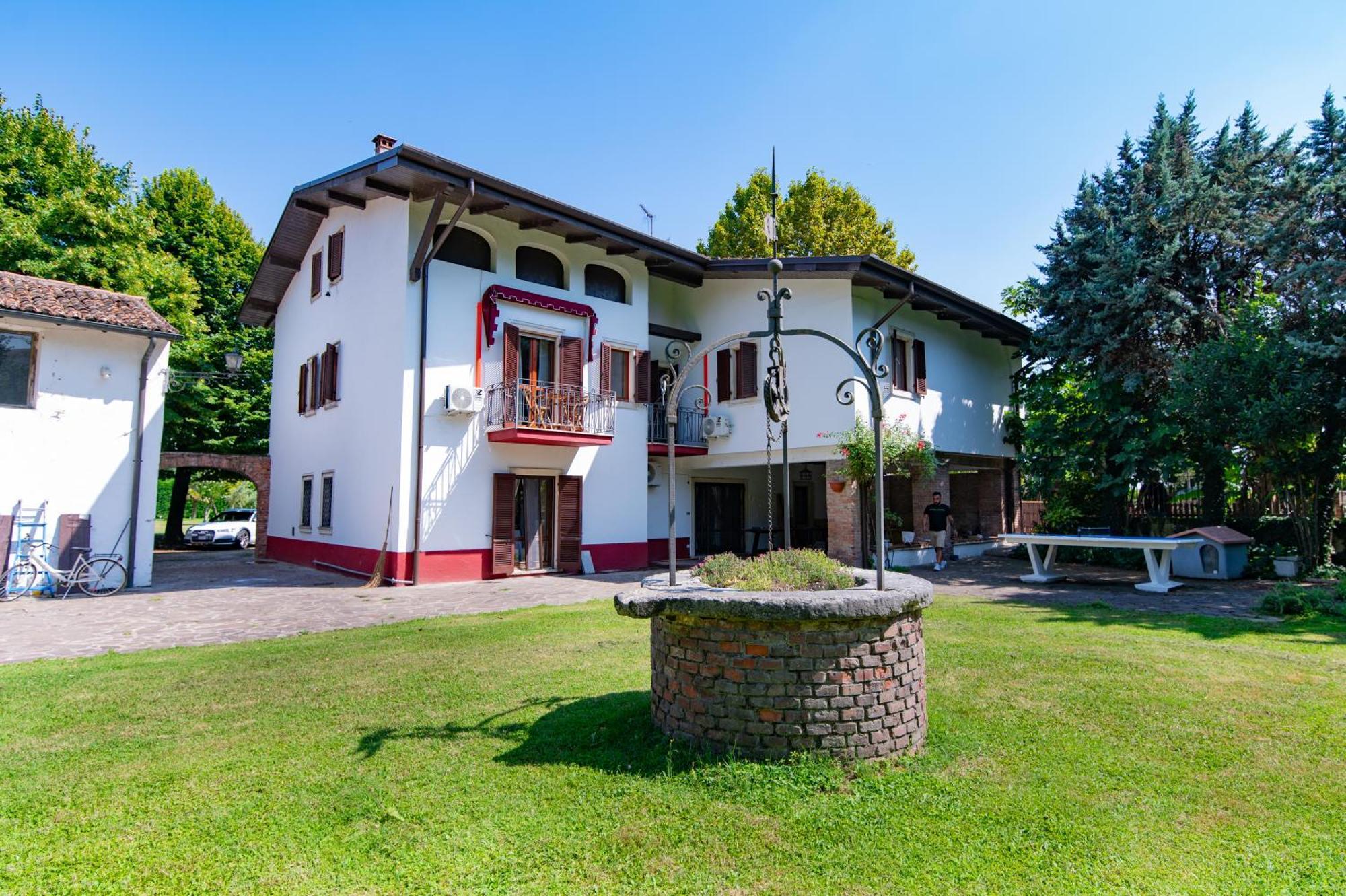 Villa Vitti'S - Verona Est Camping San Martino Buon Albergo Εξωτερικό φωτογραφία